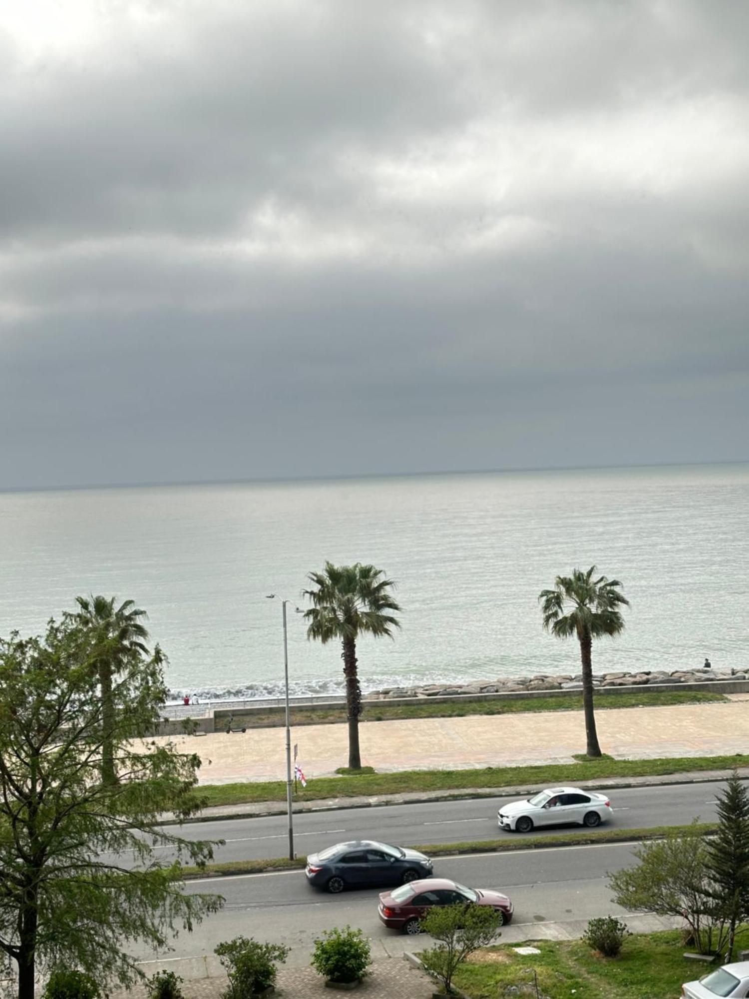 Aqua Batumi 47 Apartment Bagian luar foto
